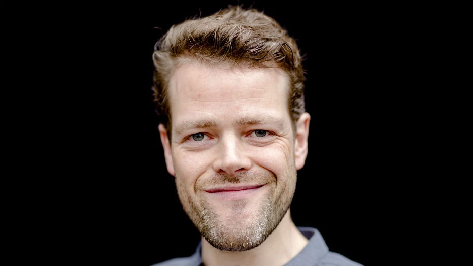 Martijn Koning aan de slag in Het zijn net mensen TVgids.nl Martijn Koning aan de slag in Het zijn net mensen TVgids.nl